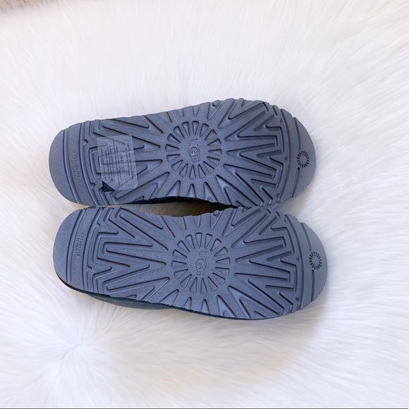 UGG Men’s Neumel Chukka Boots In Salty Blue - Picture 7 of 7